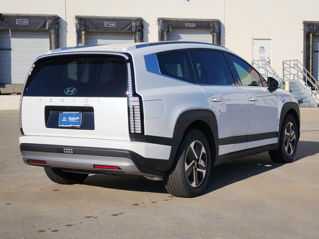 New 2026 Hyundai IONIQ 9 S SUV