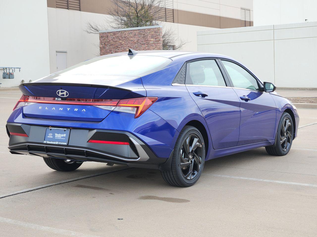 New 2026 YP5 Blue Hyundai SEL Sport Premium image 4