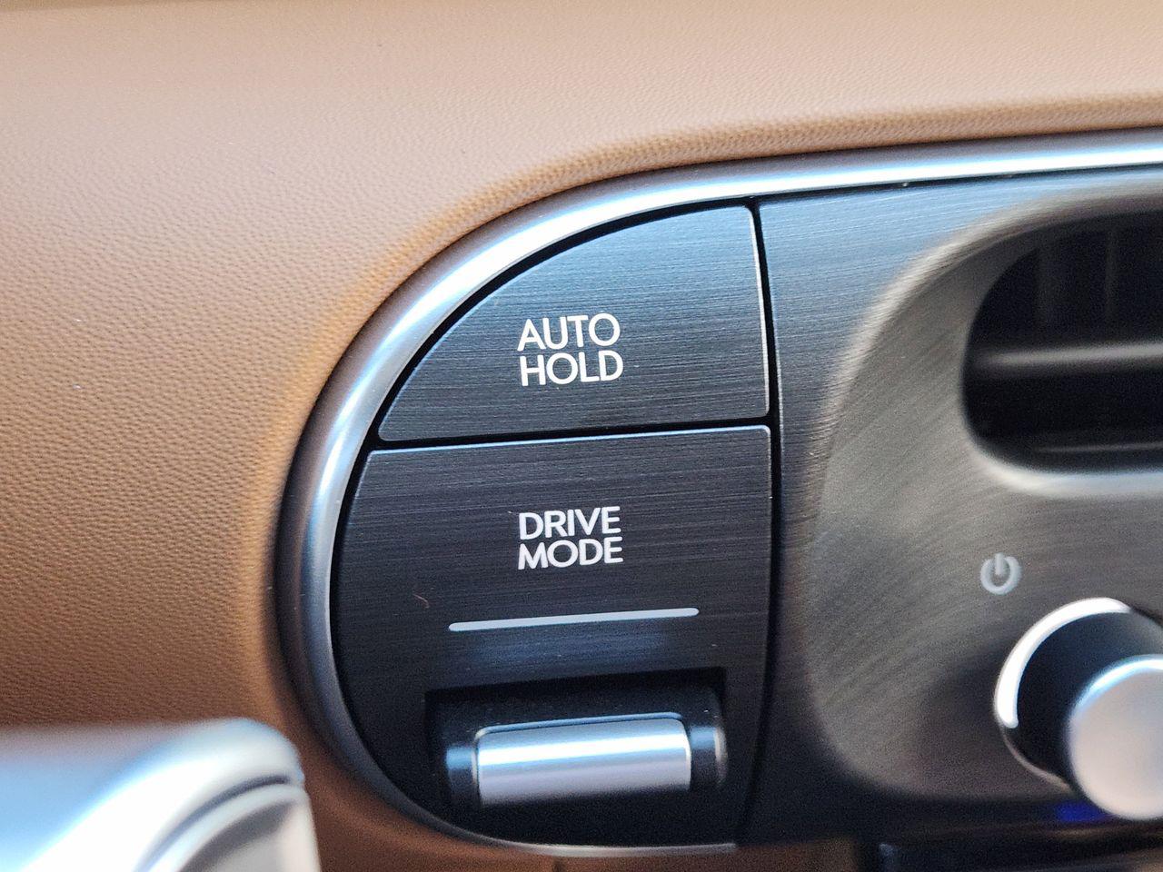 New 2026 WC9 White Hyundai Calligraphy FWD image 16