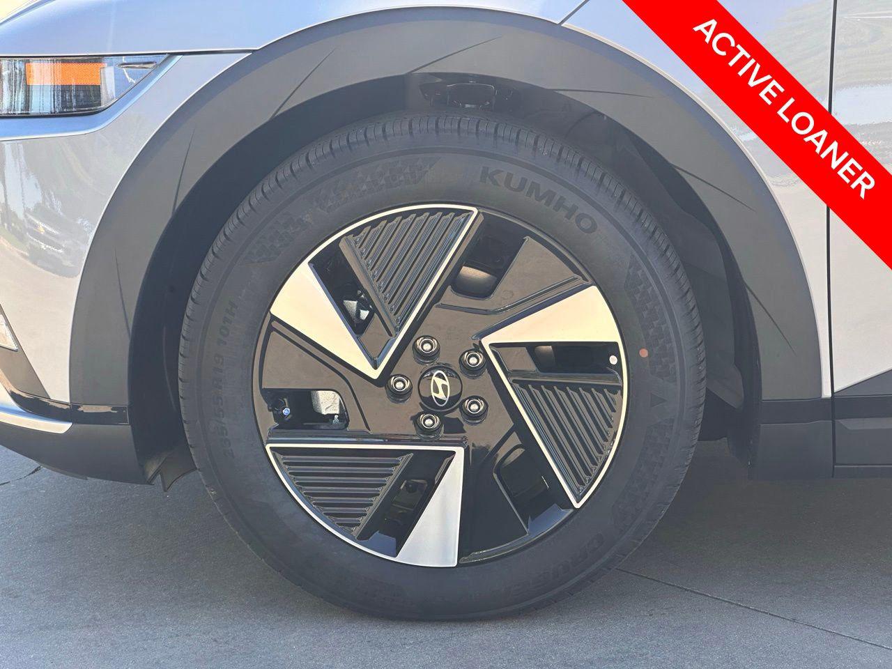 New 2026 C5G Gray Hyundai SEL image 10