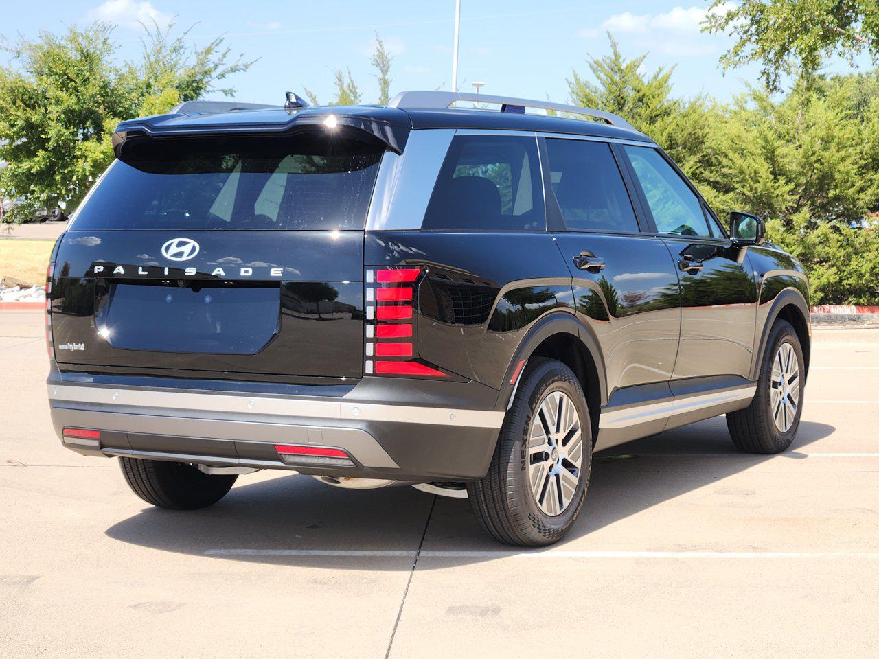 New 2027 Abyss Black Pearl Hyundai Blue SEL Premium 7P image 4