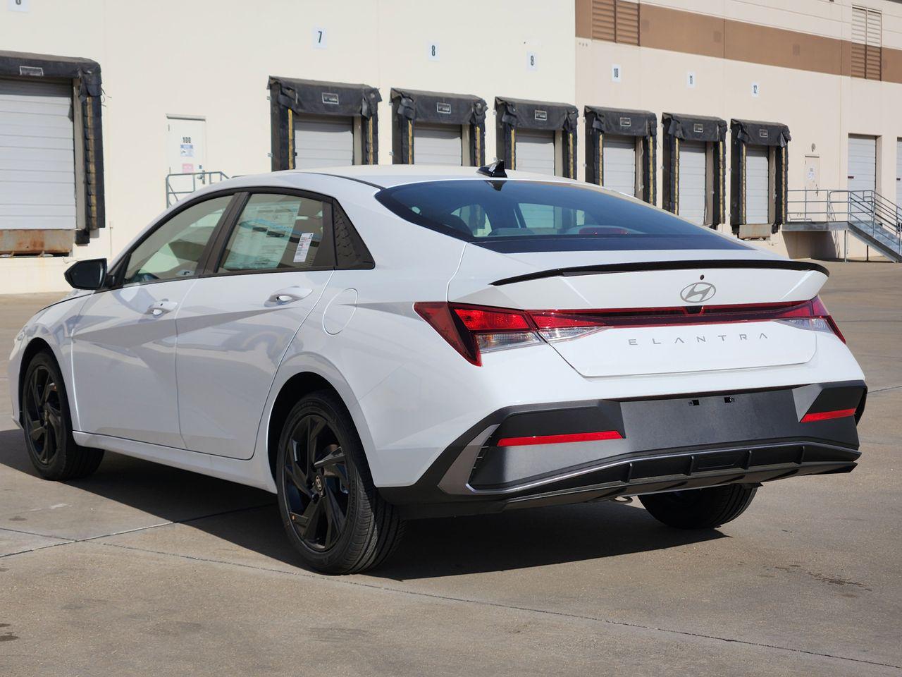New 2026 Serenity White Hyundai SEL Sport image 3