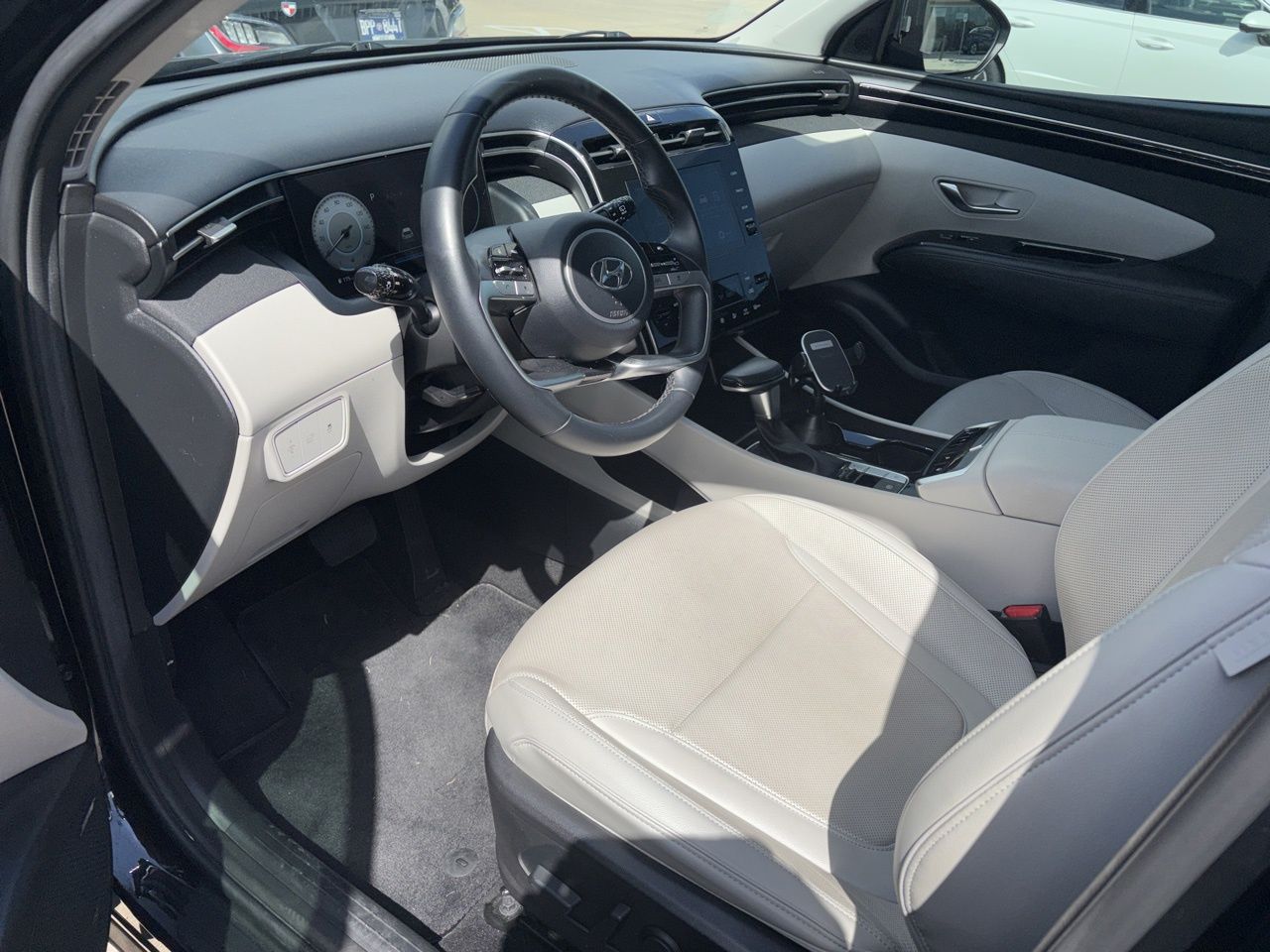 Used 2022 Phantom Black Hyundai SEL image 5