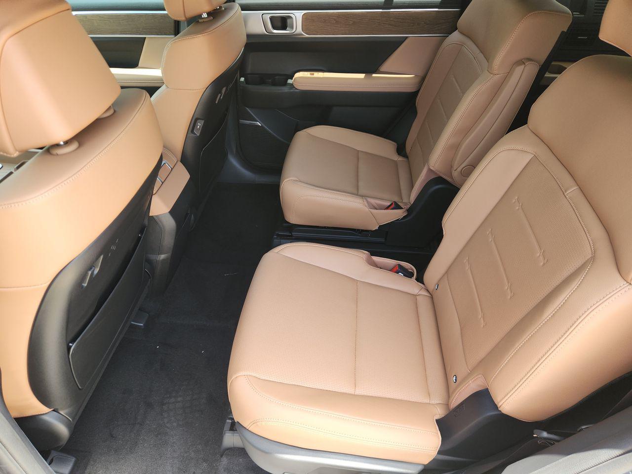 New 2026 Ecotronic Gray Hyundai Limited FWD image 30