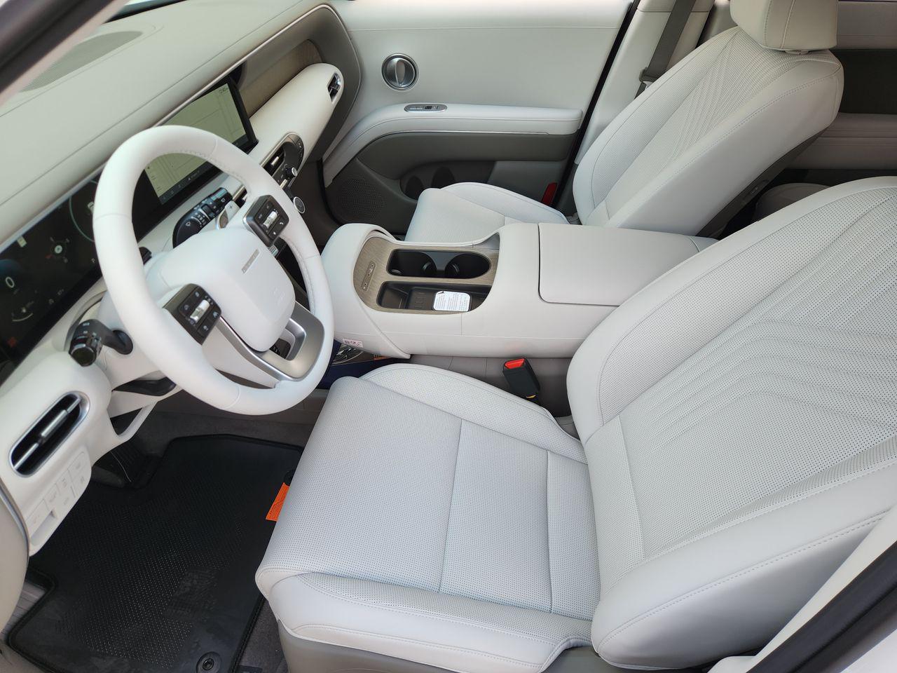 New 2027 Creamy White Pearl Hyundai SEL FWD image 9