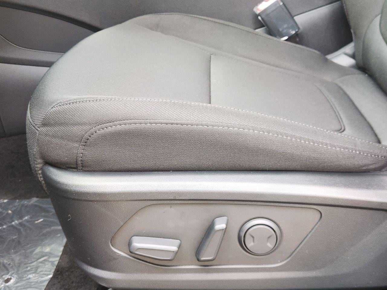 New 2026 S3B Black Hyundai SEL FWD image 23