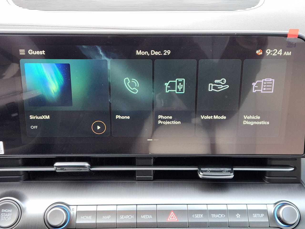 New 2026 SAW White Hyundai SE FWD image 13