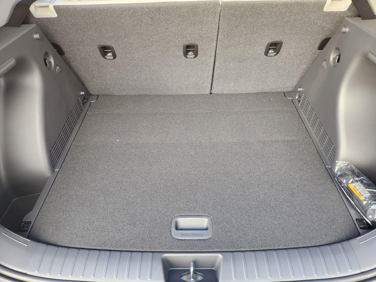 New 2026 R2P Red Hyundai SEL Sport FWD image 30