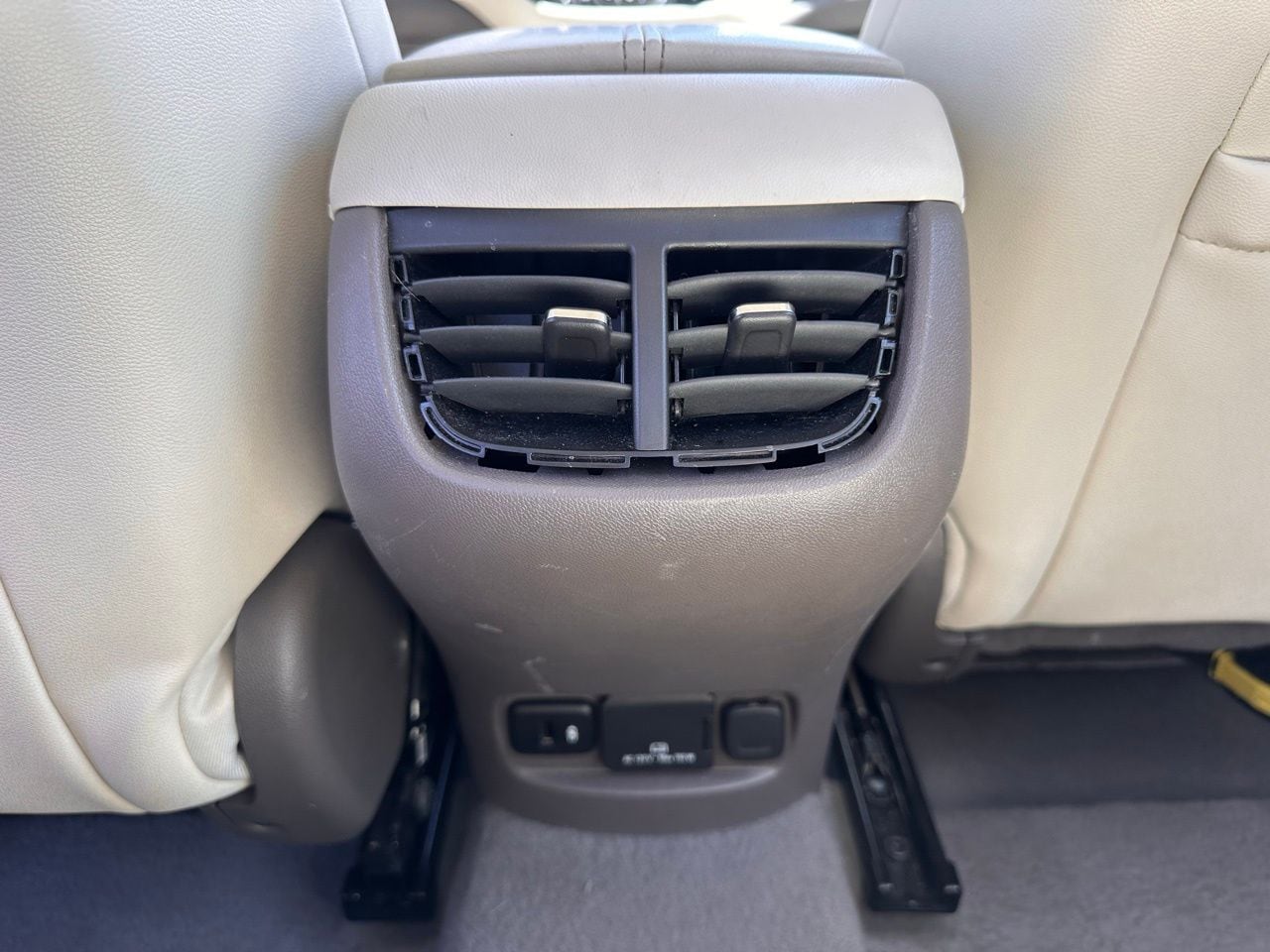 Used 2024 Summit White Chevrolet LT 2LT image 16