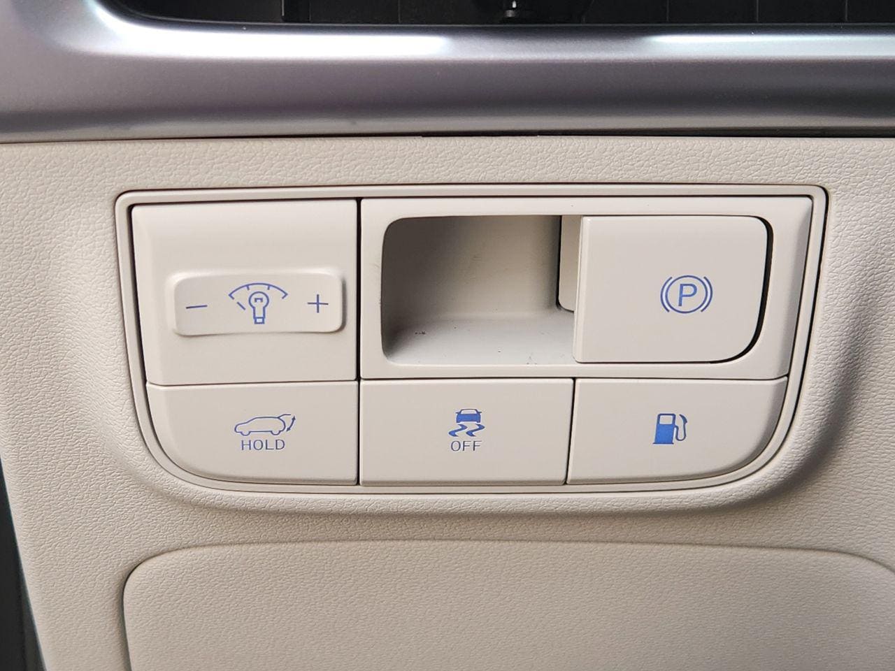 New 2026 Creamy White Pearl Hyundai SEL image 22