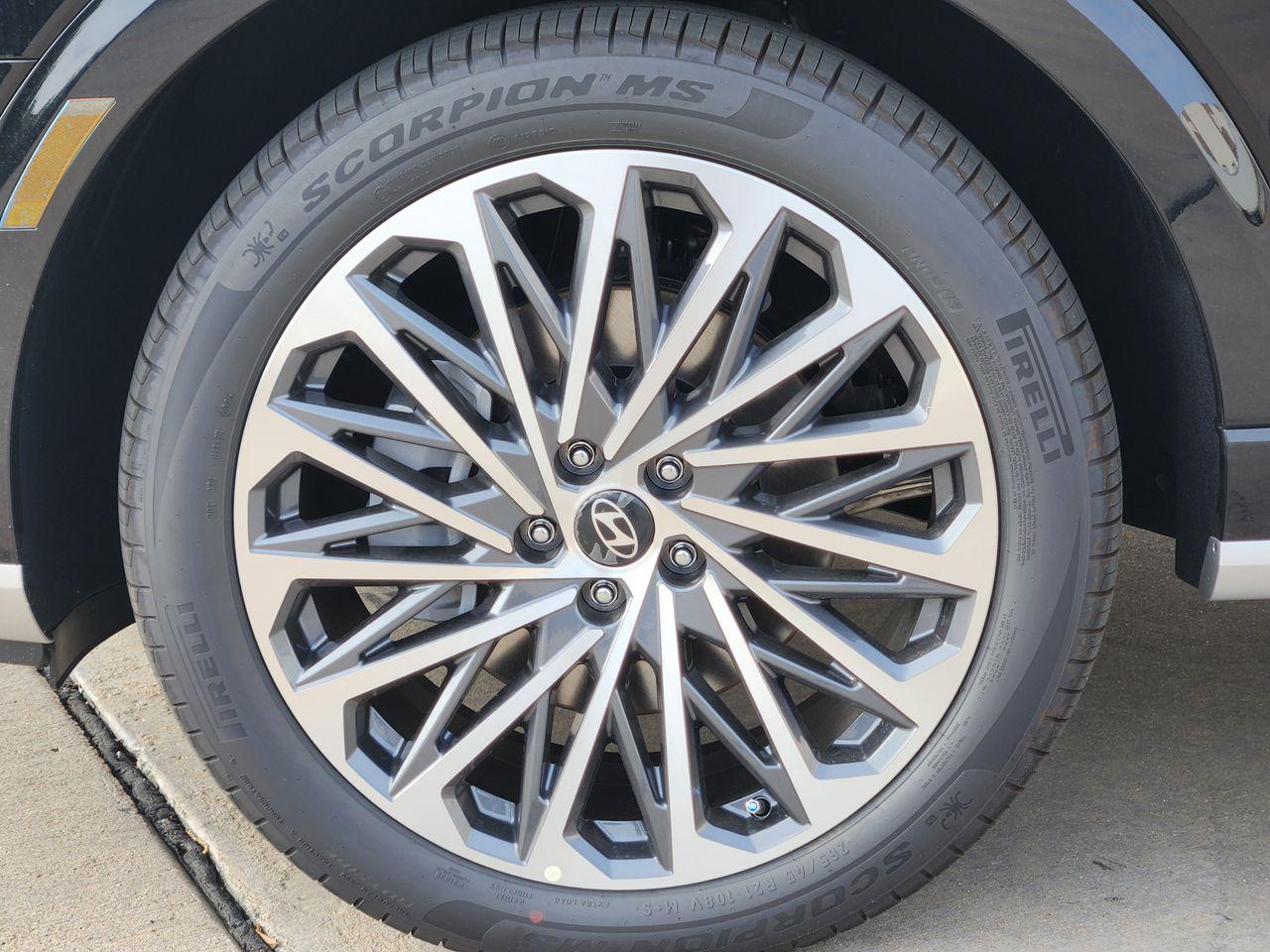 New 2026 Abyss Black Pearl Hyundai Calligraphy FWD image 7