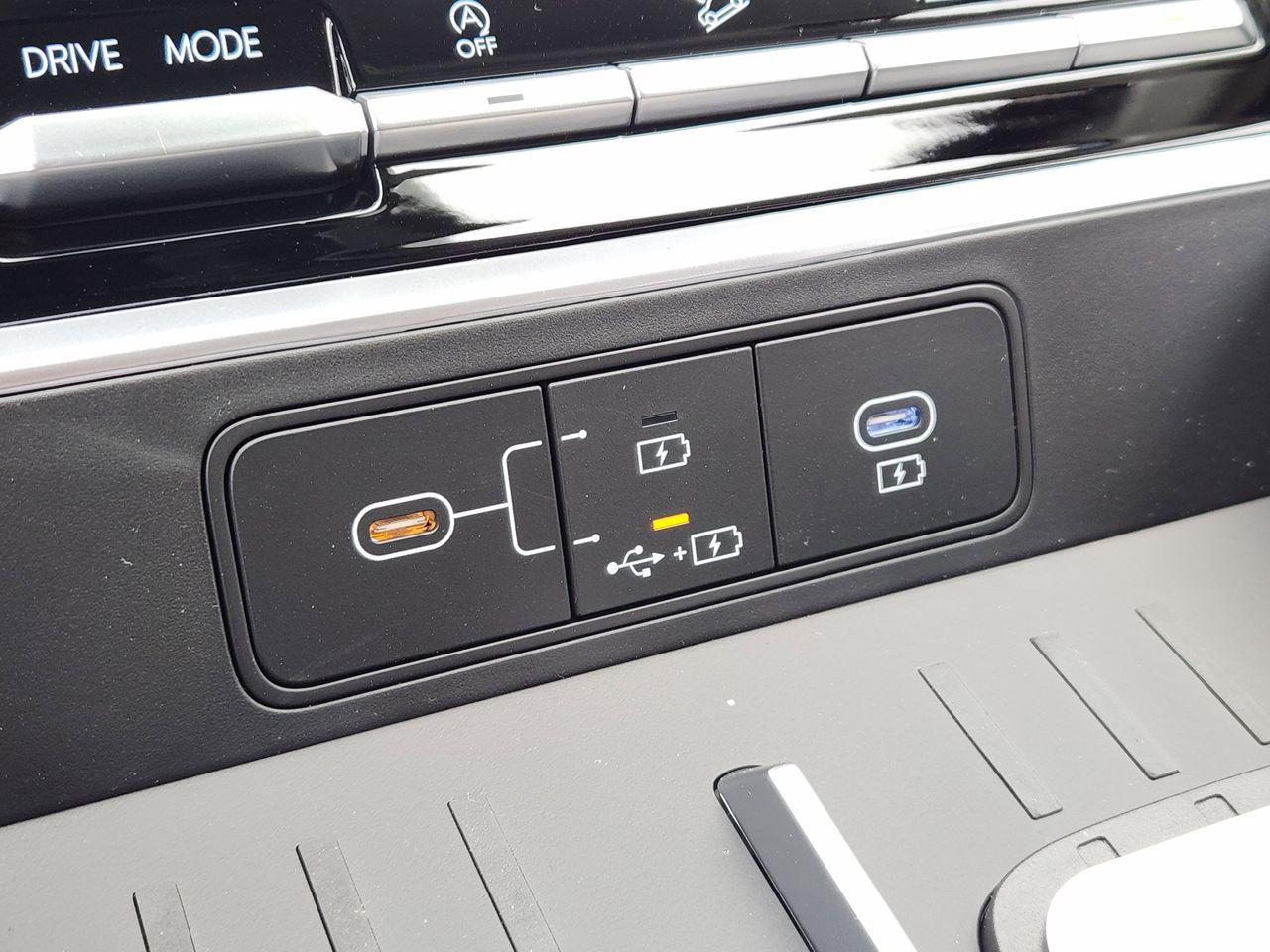 New 2026 S3B Black Hyundai SE FWD image 18