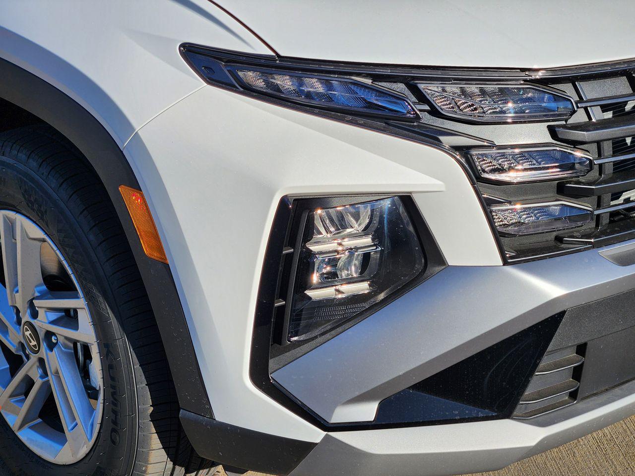 New 2026 W6H White Hyundai SE FWD image 5