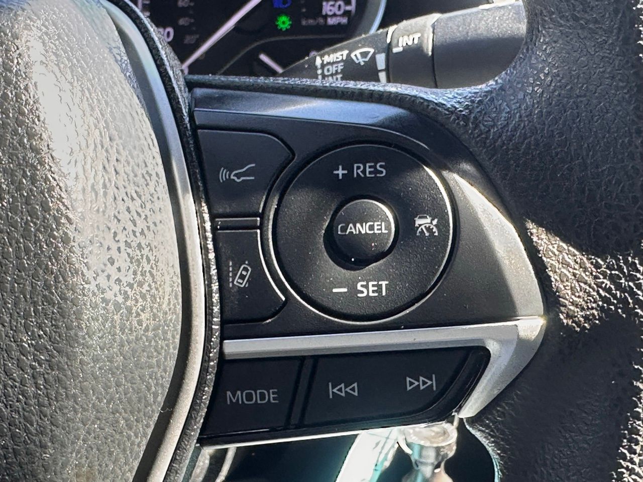 Used 2022 Predawn Gray Mica Toyota LE image 24