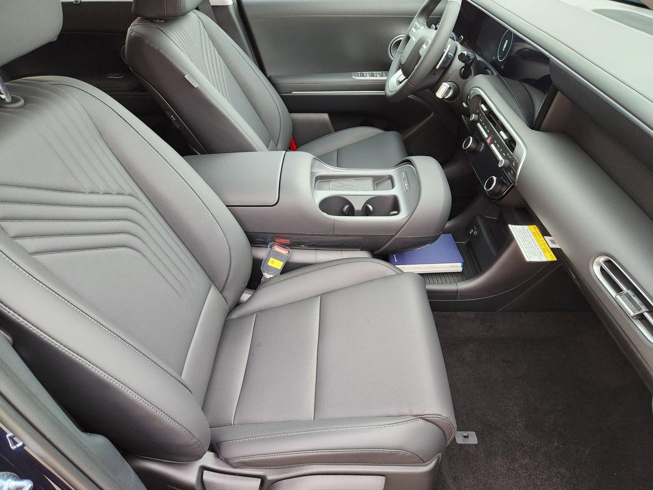 New 2026 CBP Blue Hyundai SEL FWD image 10