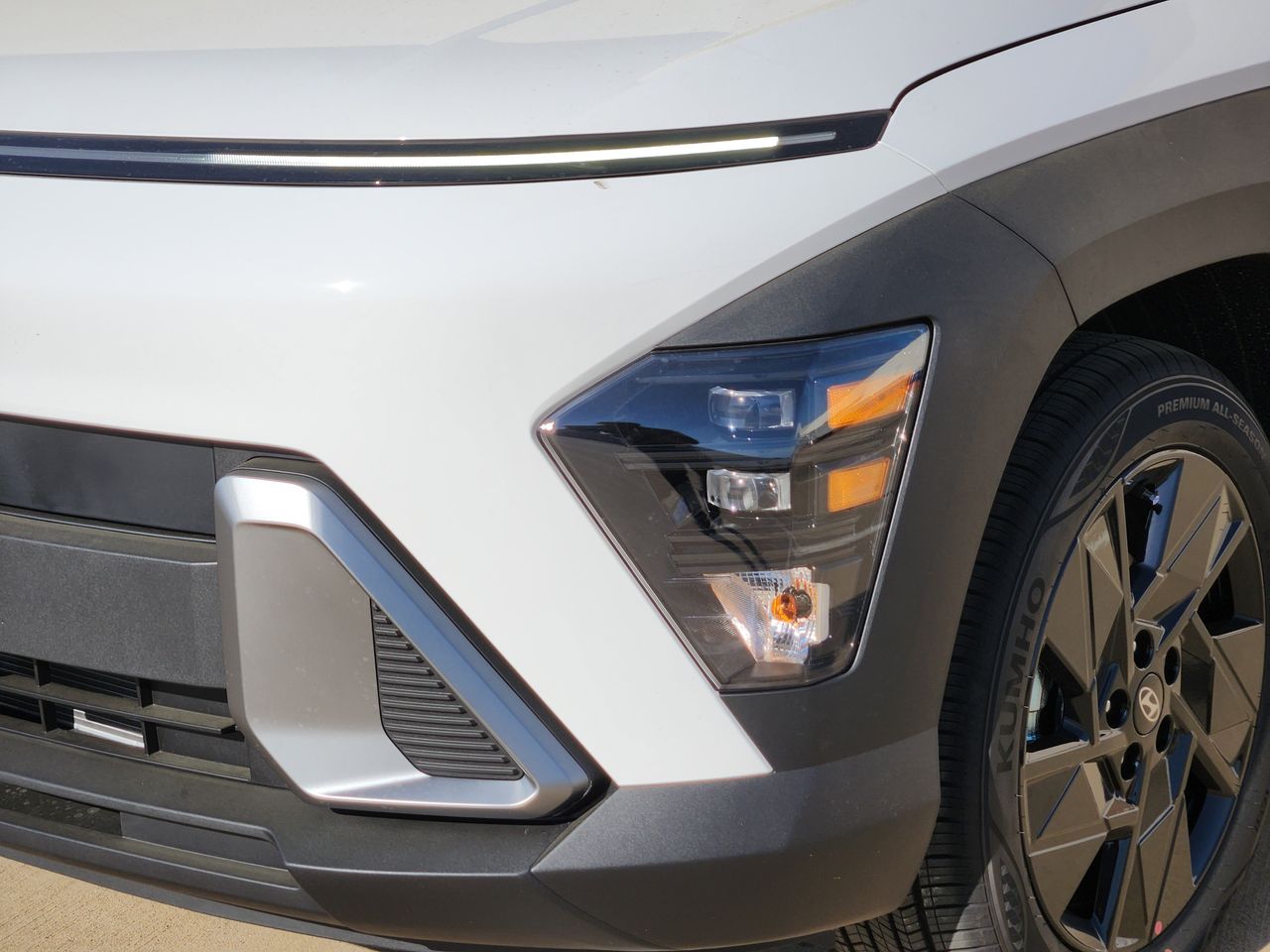 New 2026 SAW White Hyundai SEL Sport FWD image 6