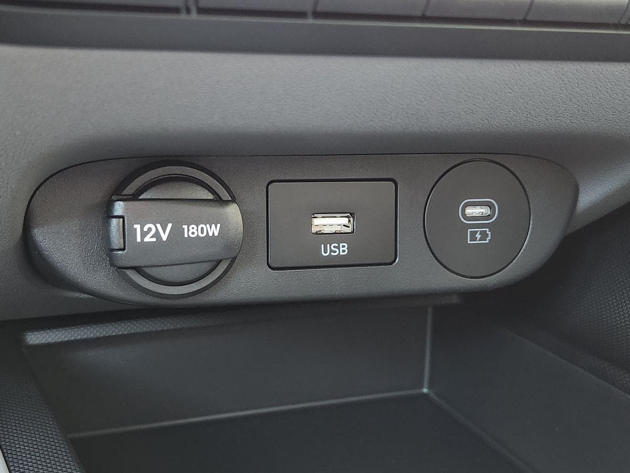 New 2026 Amazon Gray Hyundai SE image 17