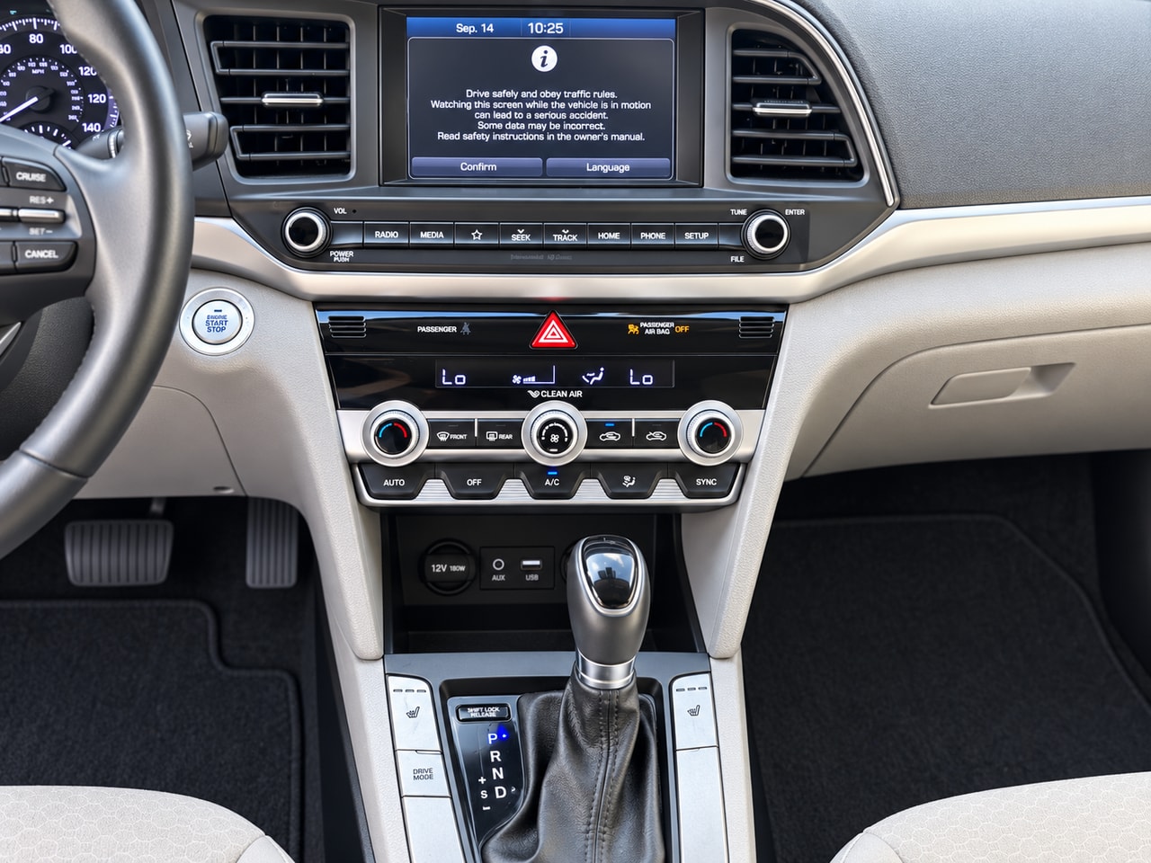 Used 2019 Scarlet Red Hyundai Value Edition image 8
