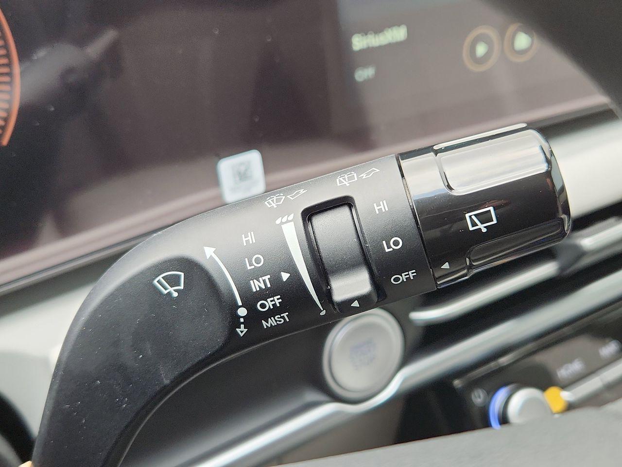 New 2026 R2T Silver Hyundai SEL FWD image 27