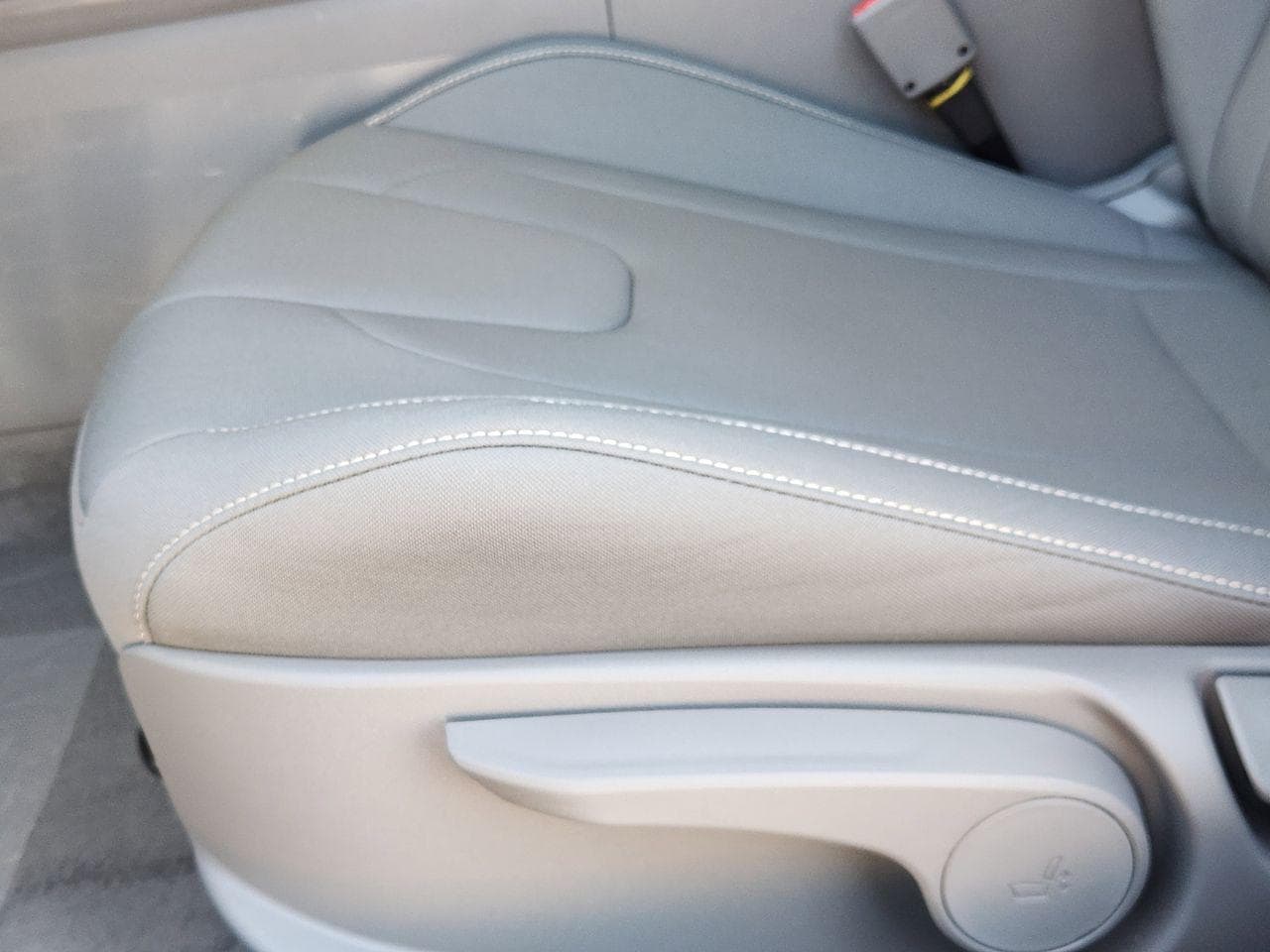 New 2026 A5G Gray Hyundai SEL Sport image 23