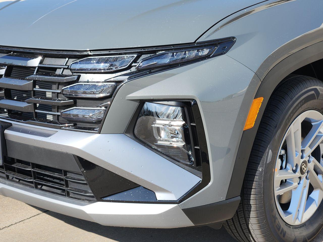 New 2026 Hampton Gray Hyundai SE FWD image 6