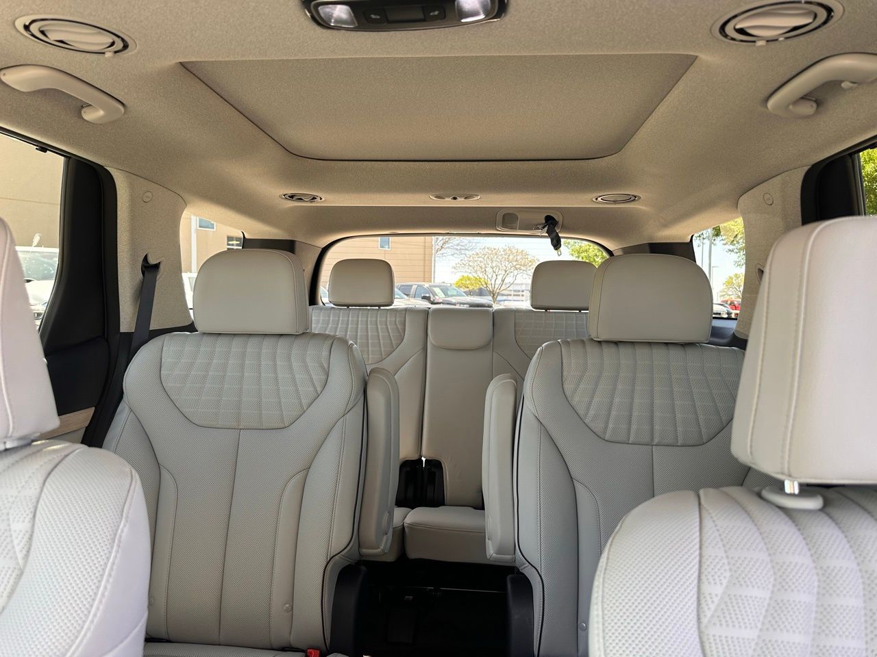 Used 2025 Steel Graphite Hyundai Limited image 20