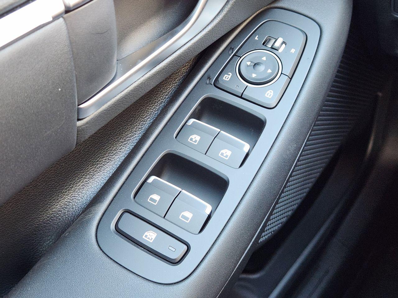 New 2026 W6H White Hyundai SEL Sport image 22