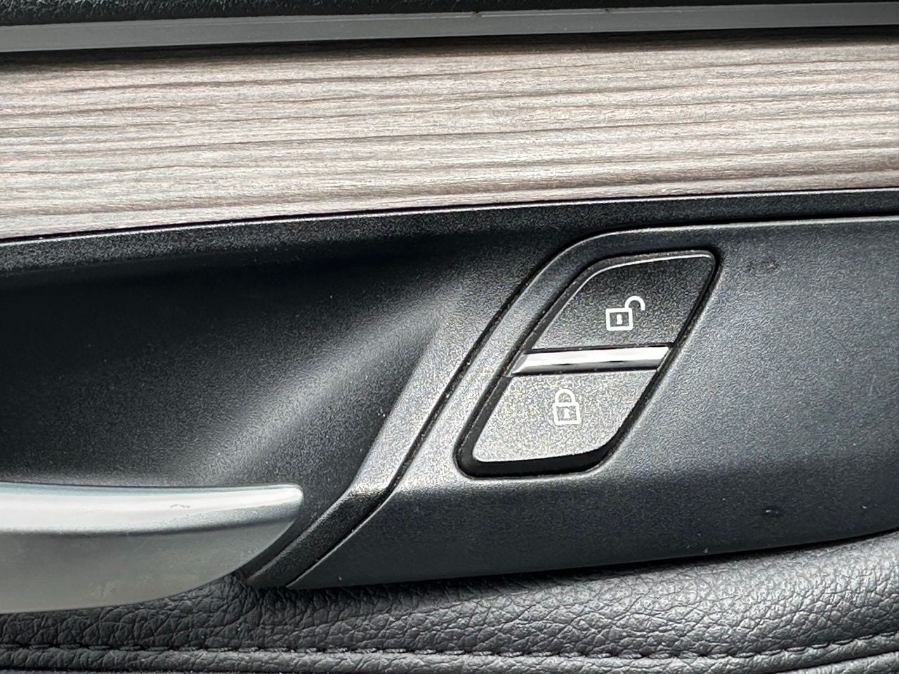 Used 2016 Glacier Silver Metallic BMW xDrive35i image 23