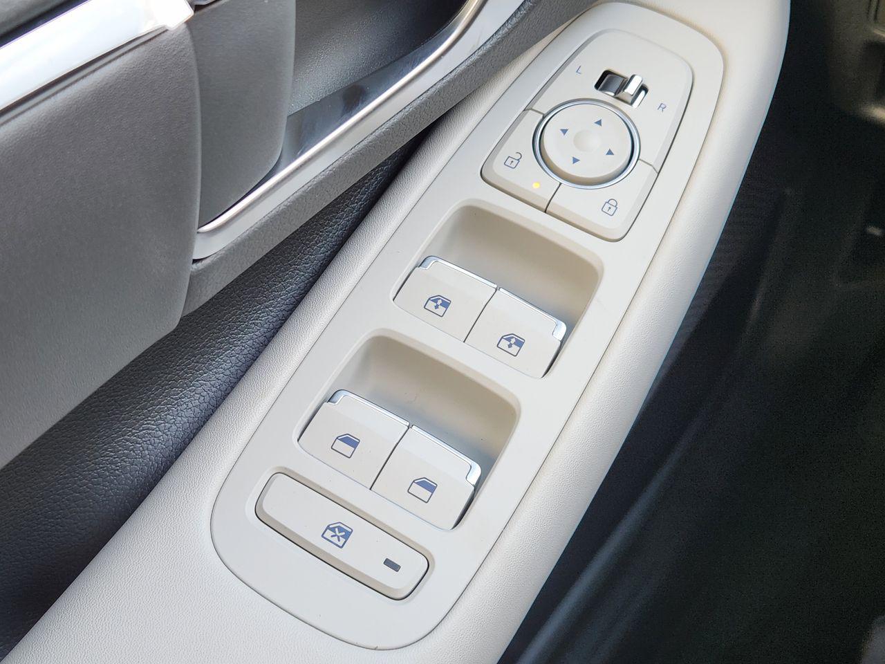 New 2026 W6H White Hyundai SEL Sport image 20