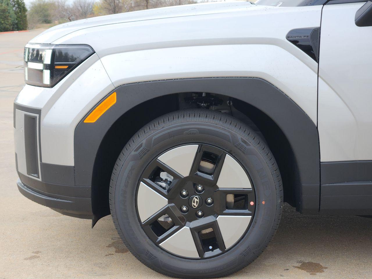 New 2026 R2T Silver Hyundai SEL image 5