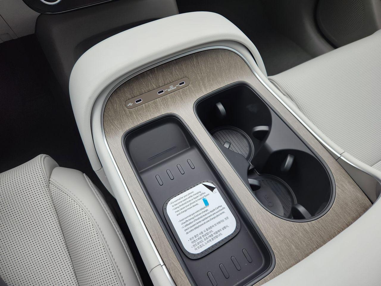 New 2026 WC9 White Hyundai SEL FWD image 18