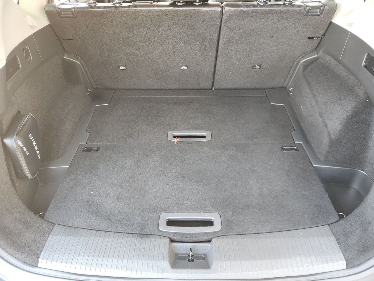 Used 2023 Super Black Nissan Platinum image 30