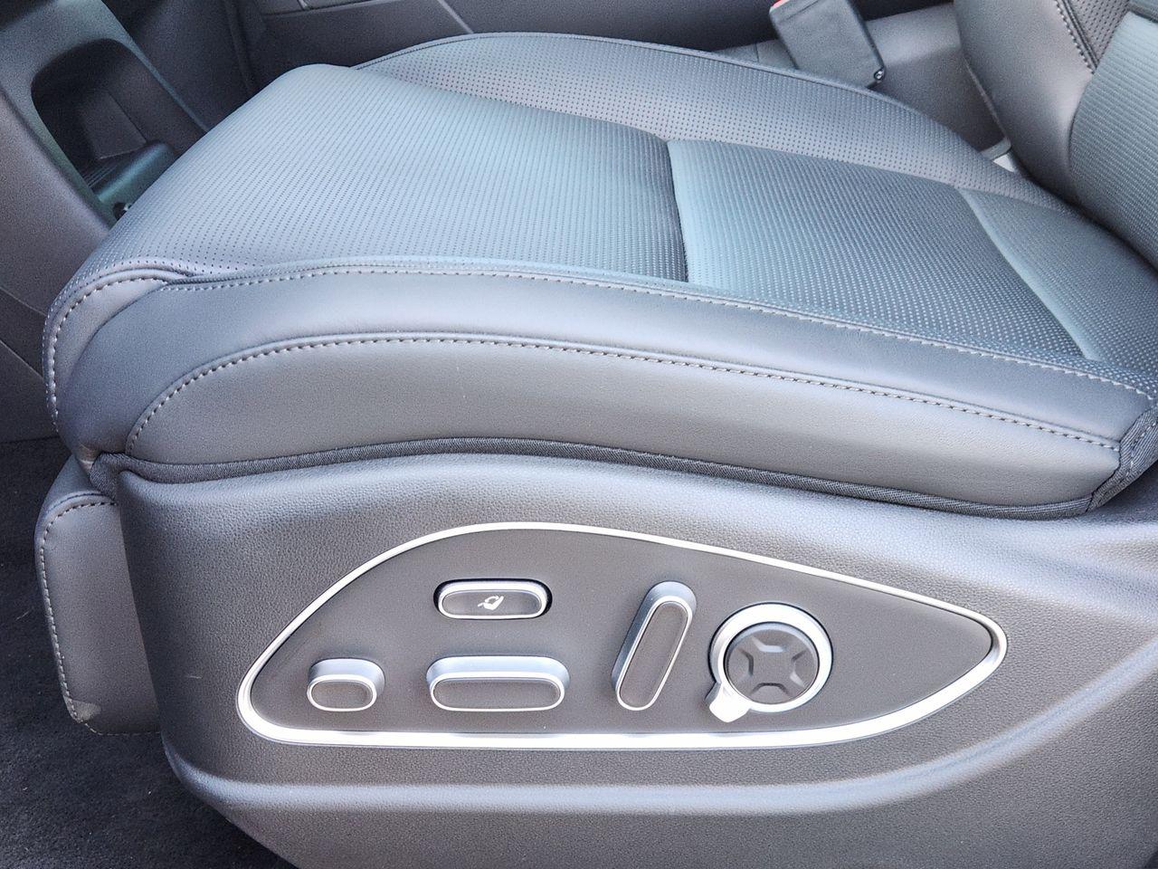 New 2026 Abyss Black Pearl Hyundai Calligraphy image 23