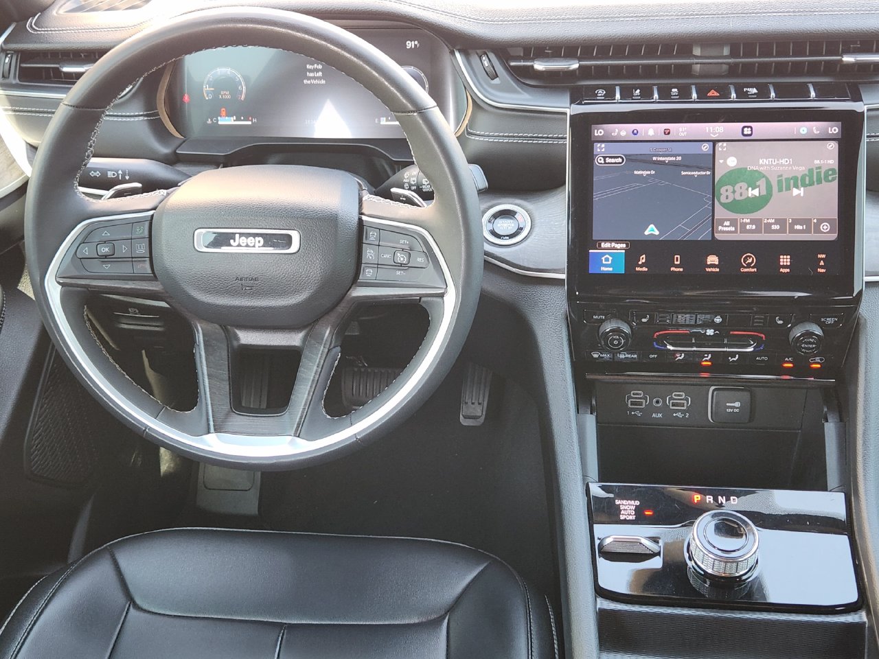 Used 2024 Midnight Sky Jeep Limited image 25