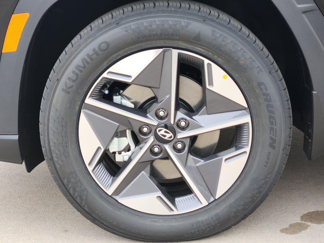 New 2026 Phantom Black Hyundai SEL FWD image 7