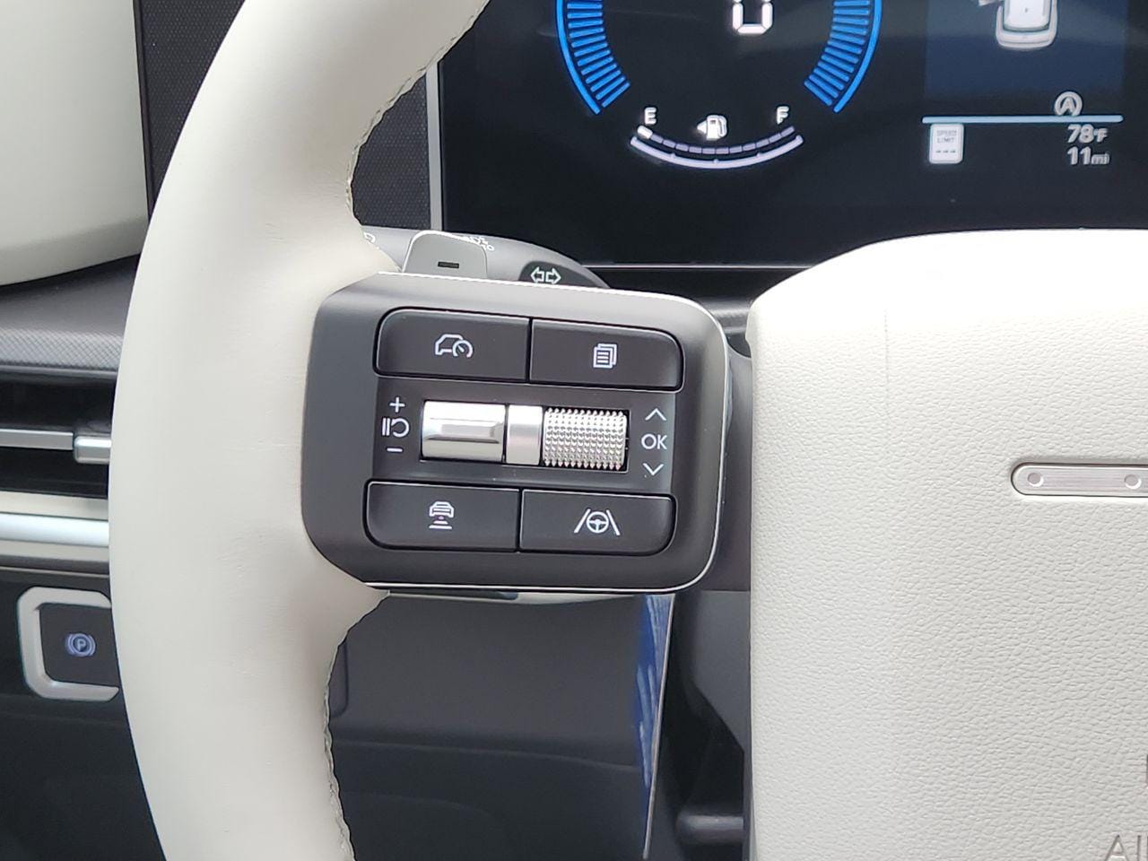 New 2026 Phantom Black Hyundai SE FWD image 26