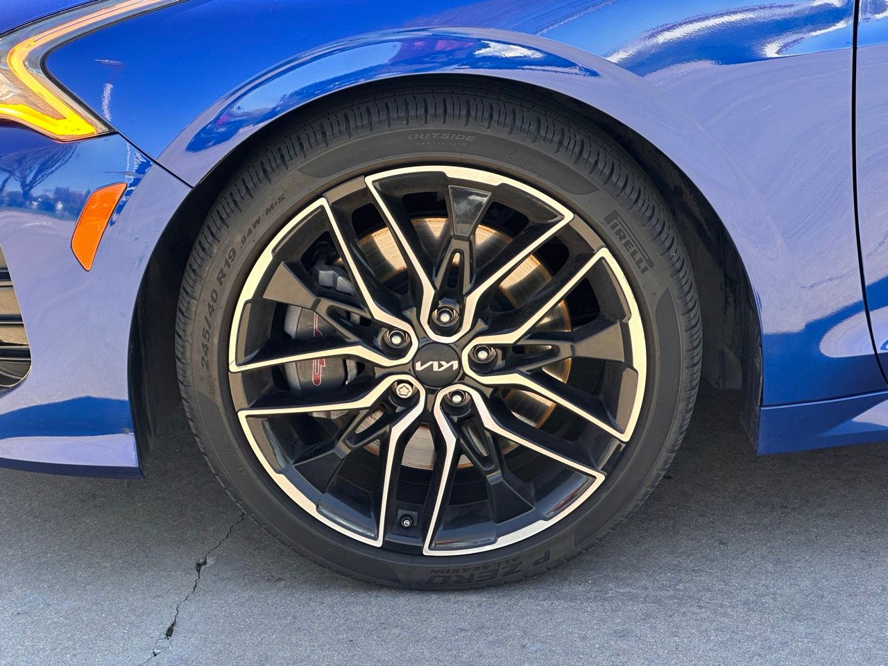 Used 2023 Sapphire Blue Kia GT image 11