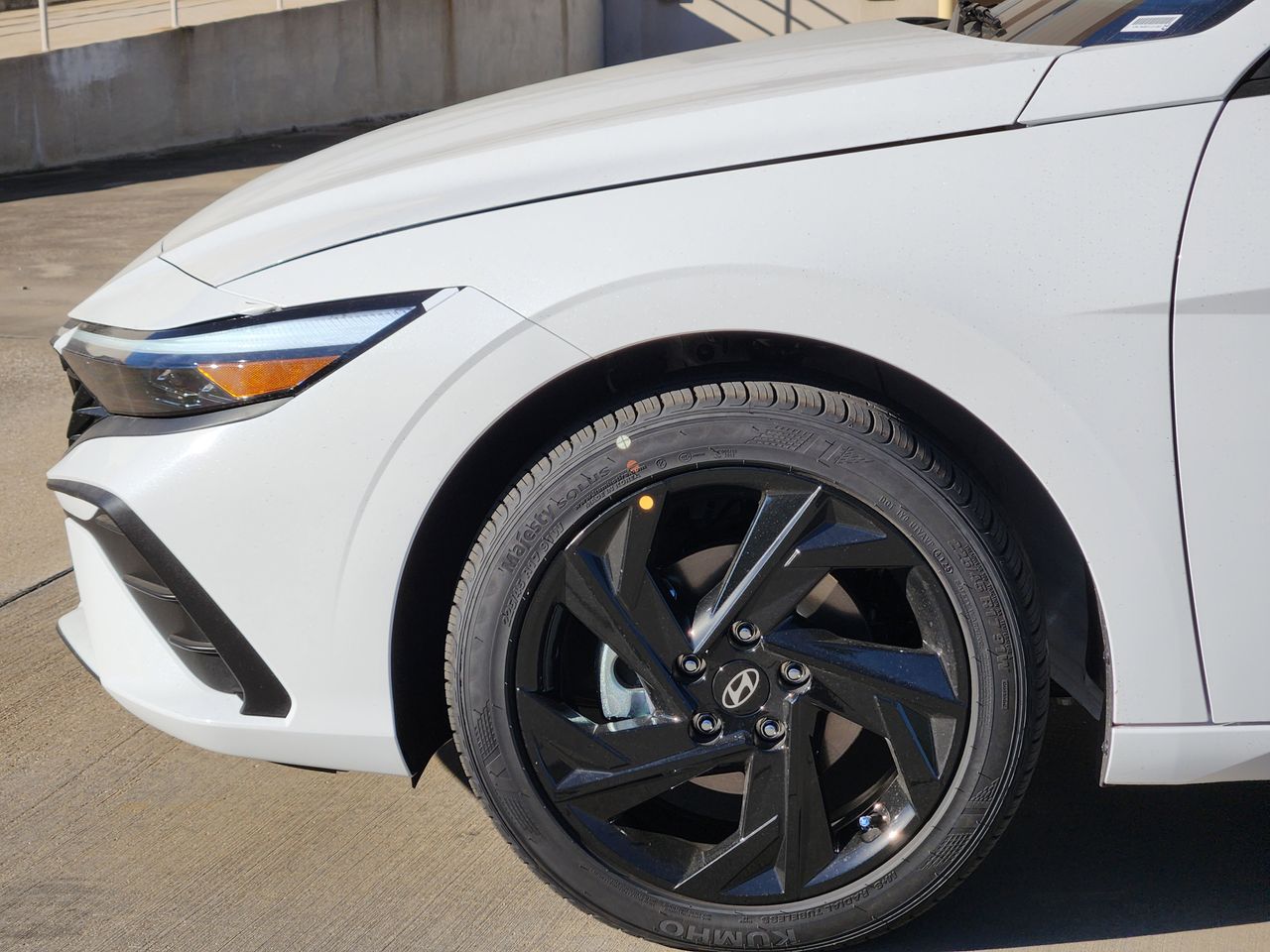 New 2026 W6H White Hyundai SEL Sport image 5