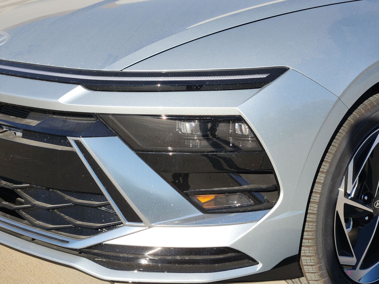 New 2026 T4A Silver Hyundai SEL Sport image 6