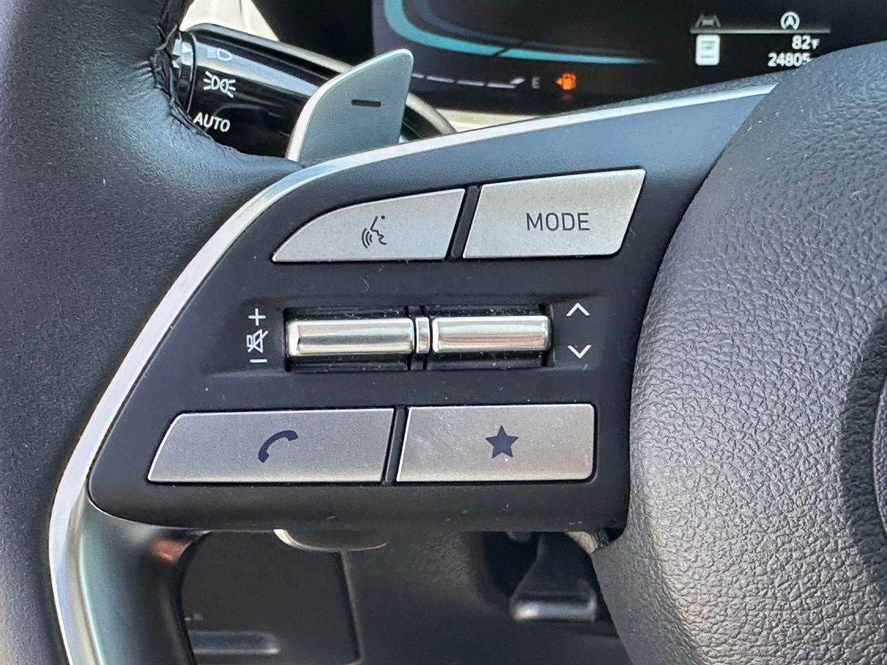 Used 2025 Hyper White Hyundai XRT image 30