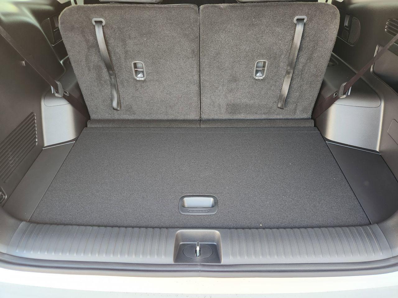 New 2026 SWP White Hyundai SEL image 25