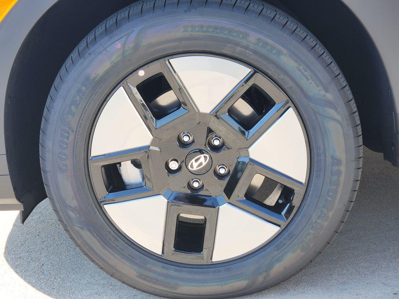 New 2027 Ecotronic Gray Hyundai SEL image 7