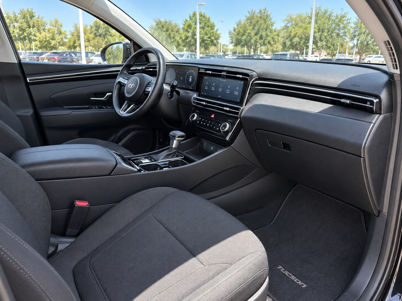 Used 2024 Black Pearl Hyundai SE image 11