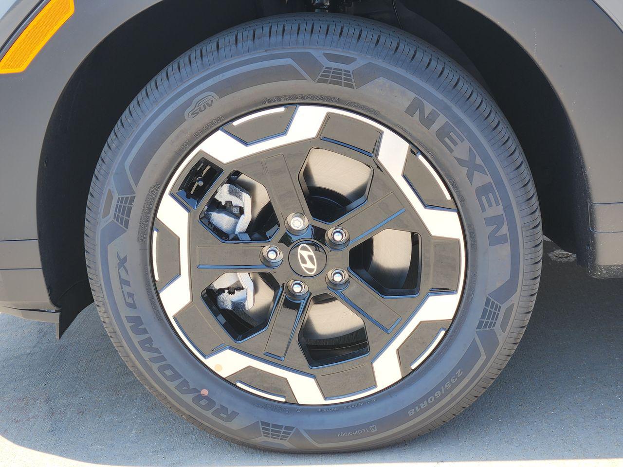 New 2027 Hampton Gray Hyundai SE FWD image 7