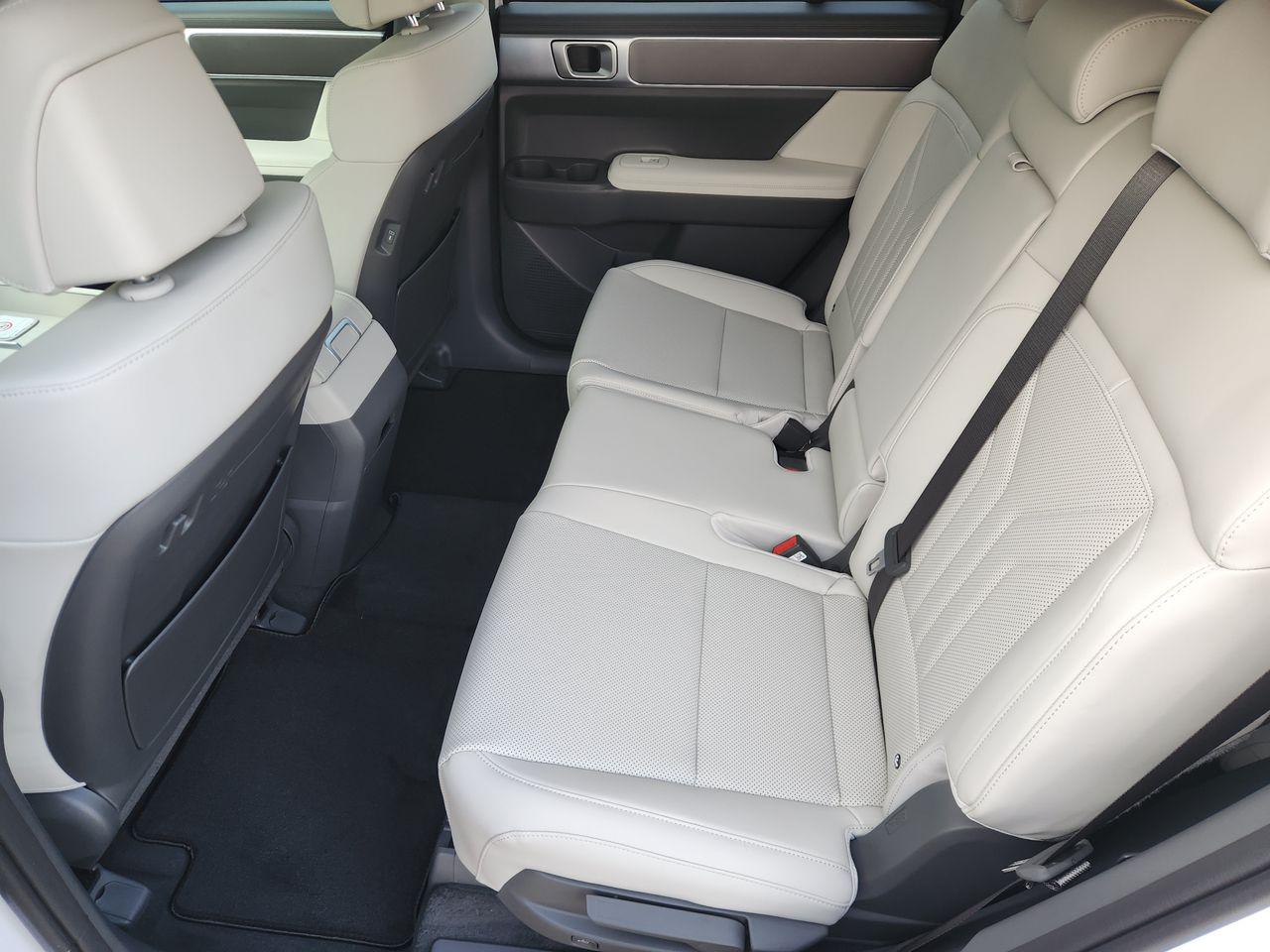 New 2027 Serenity White Hyundai SEL FWD image 28