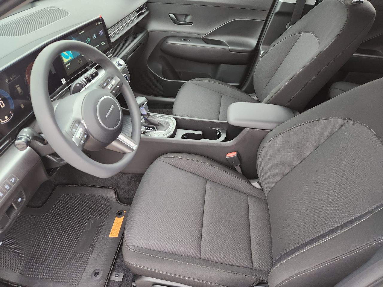 New 2026 SAW White Hyundai SE FWD image 9