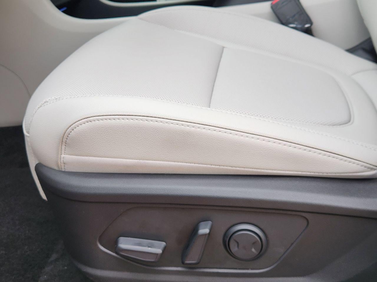 New 2026 Ash Black Hyundai Limited image 24