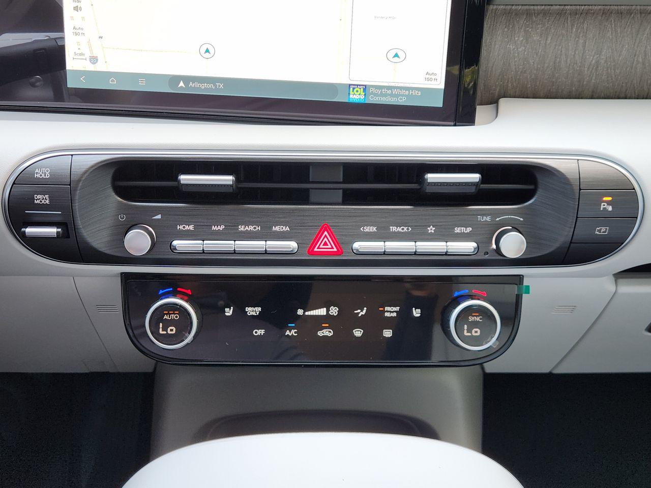 New 2027 Creamy White Pearl Hyundai Blue SEL 7P image 15
