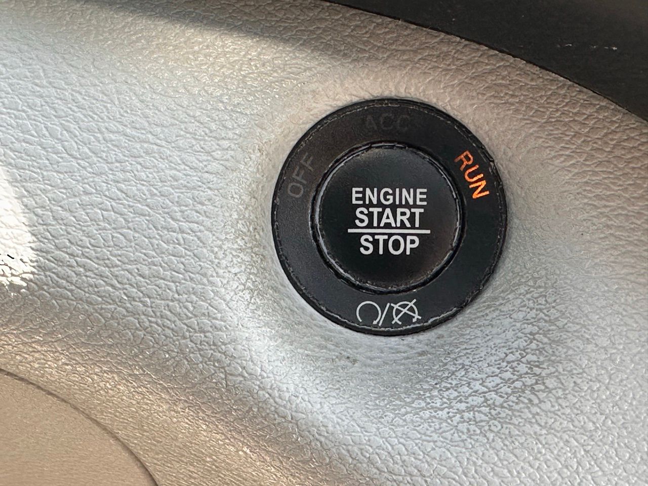 Used 2020 Bright White Jeep Limited image 30