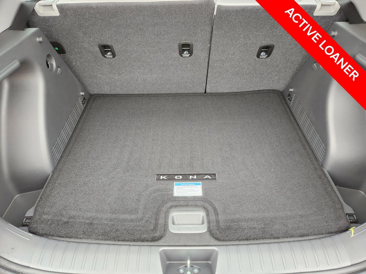 New 2026 TN6 Blue Hyundai SE FWD image 31